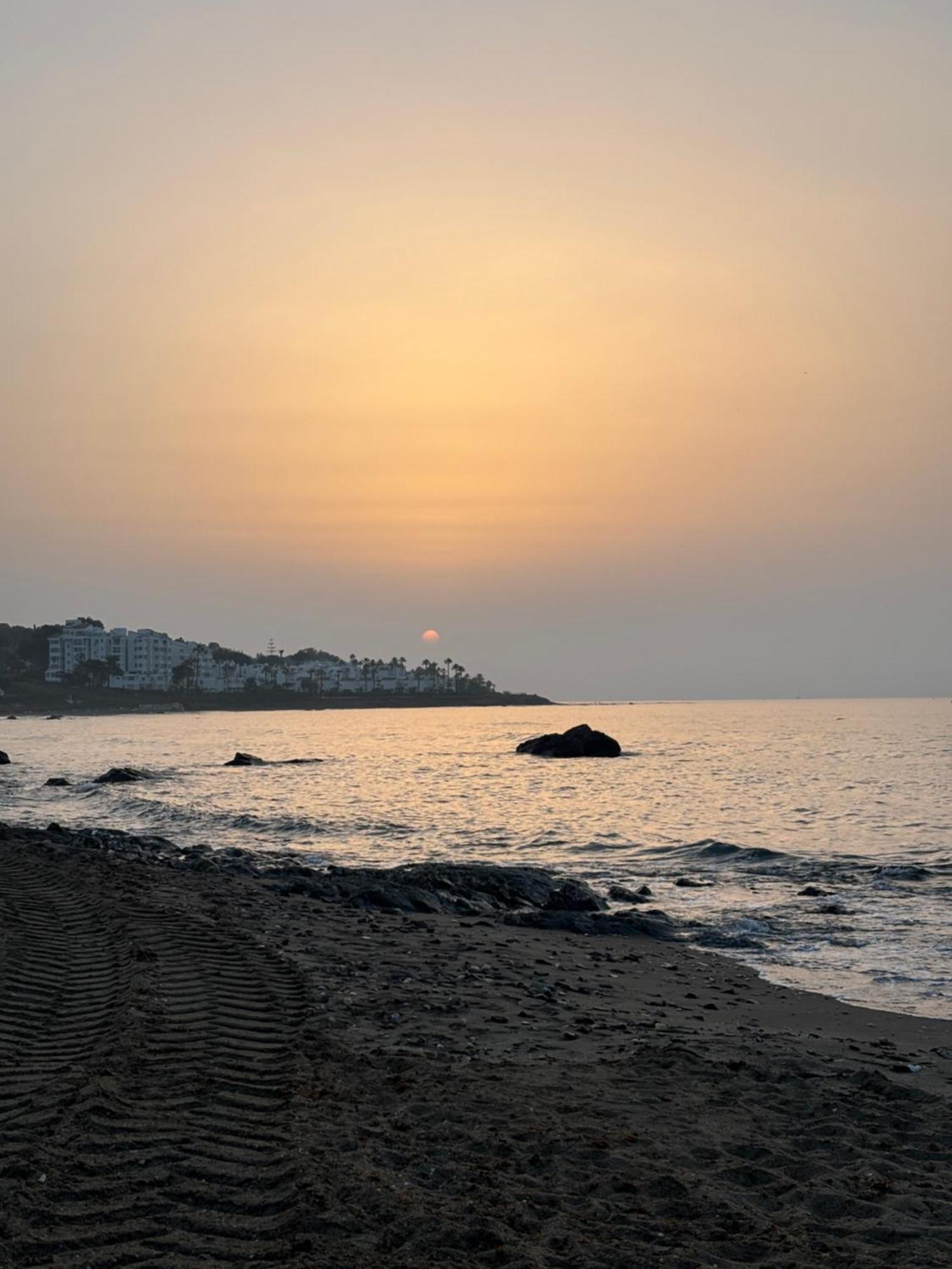 Alhamar Beach 미하스 외부 사진